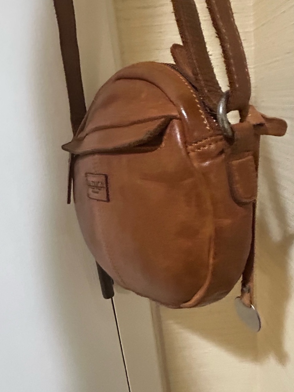 Vilenca Holland Vintage Brown Woven Round Crossbody Bag - Picture 2 of 16